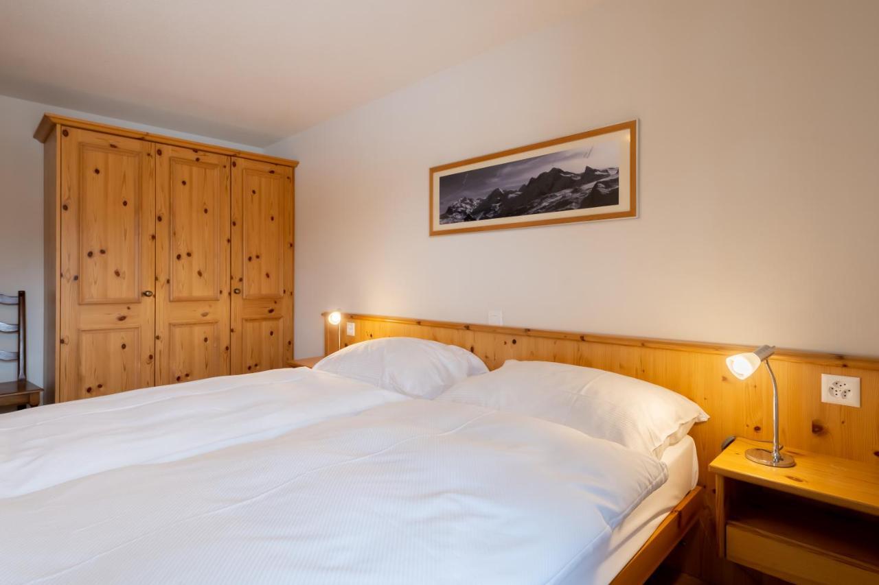 Haus Zer Weidu Apartman Zermatt Kültér fotó